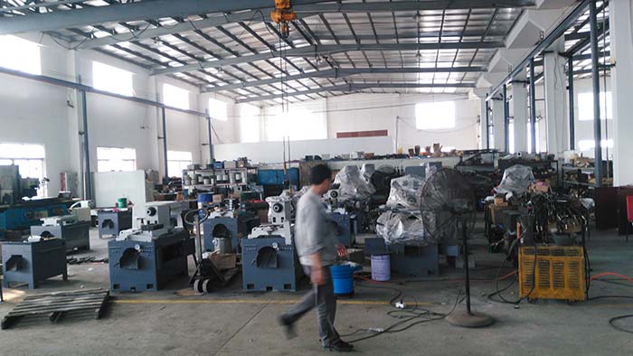 凱恩利機床臨別物料堆放區(qū)